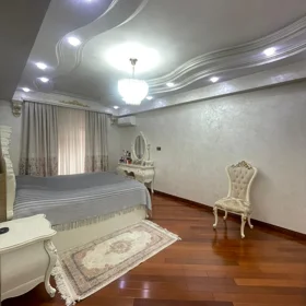 In Səbail rayonu 172.0 m² apartment is for sale - Image 3