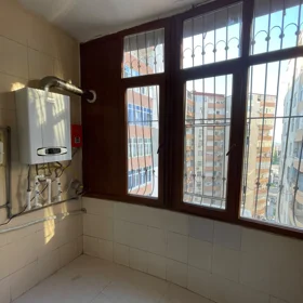 In Baku 65.0 m² apartment is for rent - Image 2