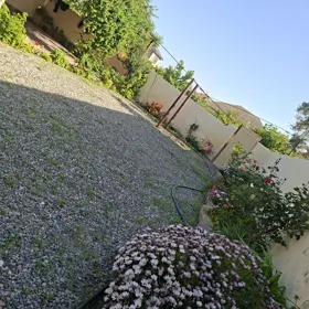 In Xəzər rayonu 150.0 m² house with 3.0 rooms is for sale