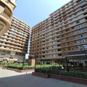 In Baku 296.0 m² apartment is for sale