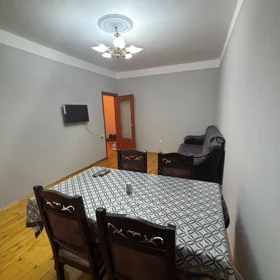 In Baku 70.0 m² apartment is for rent - Image 4