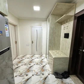 In Baku 70.0 m² apartment is for rent - Image 9