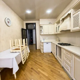 In Baku 94.0 m² apartment is for rent - Image 4