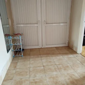 In Baku 65.0 m² apartment is for sale - Image 3