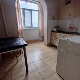 In Baku 65.0 m² apartment is for sale - Image 9