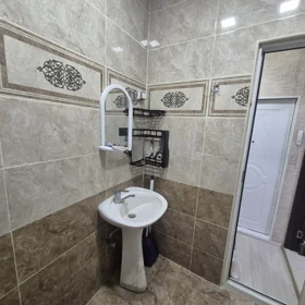 In Baku 40.0 m² apartment is for rent - Image 2