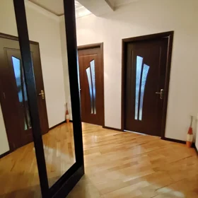 In Baku 70.0 m² apartment is for rent - Image 5