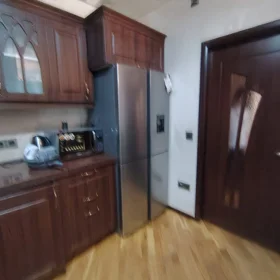 In Baku 70.0 m² apartment is for rent - Image 10