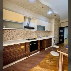 In Baku 110.0 m² apartment is for rent - Image 4