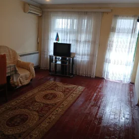 In Baku 80.0 m² house with 3.0 rooms is for rent - Image 4