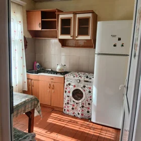 In Baku 80.0 m² house with 3.0 rooms is for rent - Image 5