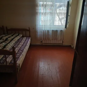 In Baku 80.0 m² house with 3.0 rooms is for rent - Image 8