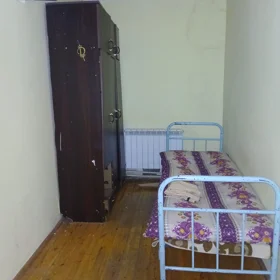 In Baku 80.0 m² house with 3.0 rooms is for rent - Image 9