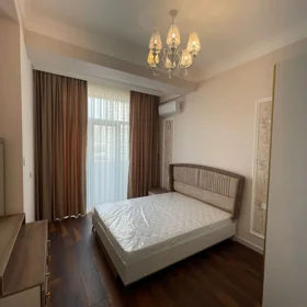 In Baku 90.0 m² apartment is for rent - Image 6