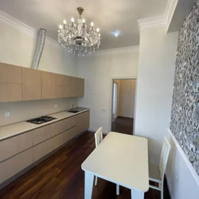 In Baku 90.0 m² apartment is for rent - Image 9