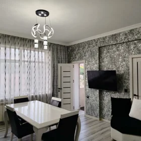 In Baku 70.0 m² apartment is for sale - Image 5