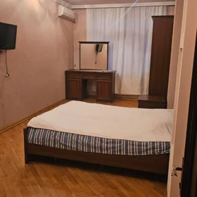 In Baku 165.0 m² apartment is for sale - Image 4
