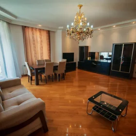 In Səbail rayonu 185.0 m² apartment is for rent - Image 3