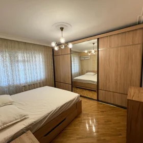 In Baku 110.0 m² apartment is for rent - Image 4