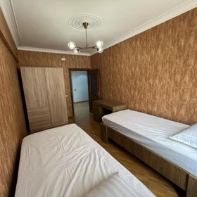 In Baku 110.0 m² apartment is for rent - Image 7