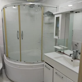 In Baku 110.0 m² apartment is for rent - Image 6