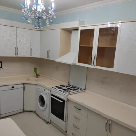 In Baku 110.0 m² apartment is for rent - Image 9
