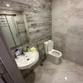 In Baku 65.0 m² apartment is for rent - Image 8