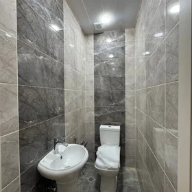In Baku 70.0 m² apartment is for sale - Image 6