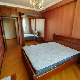In Baku 90.0 m² apartment is for rent - Image 4