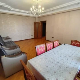 In Baku 90.0 m² apartment is for rent - Image 8