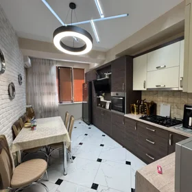 In Baku 120.0 m² apartment is for sale - Image 9