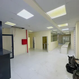 In Baku 110.0 m² commercial is for rent - Image 2