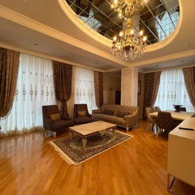 In Baku 128.0 m² apartment is for sale - Image 3