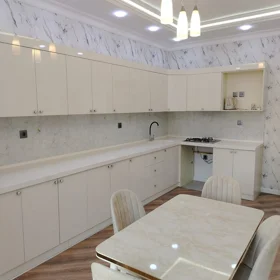 In Baku 100.0 m² apartment is for sale - Image 5