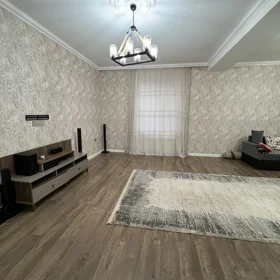 In nan 200.0 m² house with 4.0 rooms is for sale - Image 4