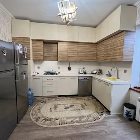 In nan 200.0 m² house with 4.0 rooms is for sale - Image 5