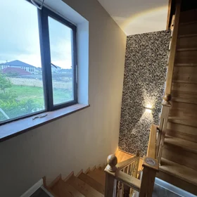 In nan 200.0 m² house with 4.0 rooms is for sale - Image 10