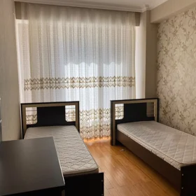 In Baku 70.0 m² apartment is for rent - Image 3