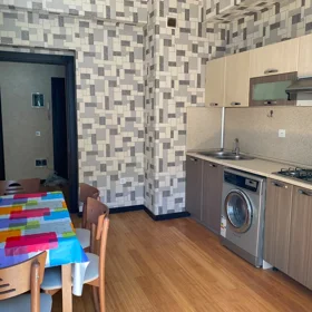 In Baku 70.0 m² apartment is for rent - Image 4