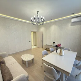 In Baku 135.0 m² apartment is for rent - Image 4