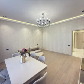 In Baku 135.0 m² apartment is for rent - Image 5