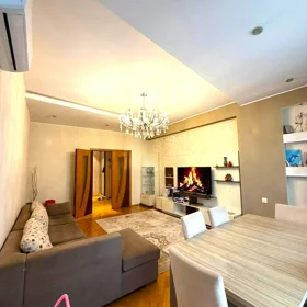 In Baku 88.0 m² apartment is for rent - Image 2