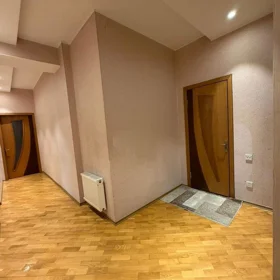 In Baku 88.0 m² apartment is for rent - Image 6