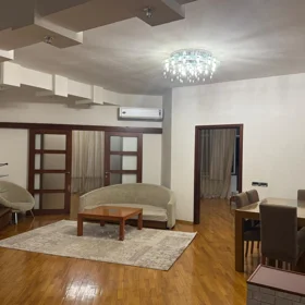 In Baku 100.0 m² apartment is for rent - Image 4