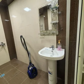 In Baku 107.0 m² apartment is for sale - Image 9