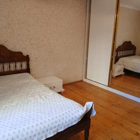 In Baku 50.0 m² apartment is for rent - Image 3