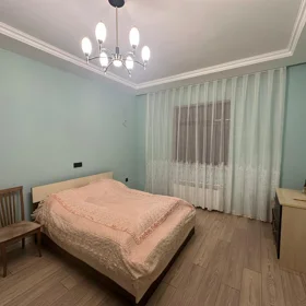 In Xəzər rayonu 220.0 m² house with 4.0 rooms is for sale - Image 4