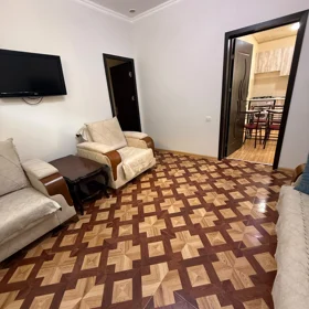 In Baku 58.0 m² house with 2.0 rooms is for rent - Image 3