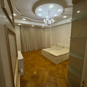 In Baku 175.0 m² apartment is for rent - Image 6
