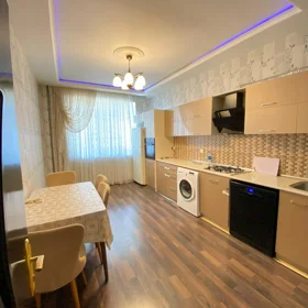In Baku 140.0 m² apartment is for rent - Image 2